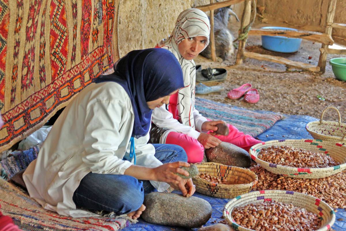 Marocaines produisant de l'huile d'argan